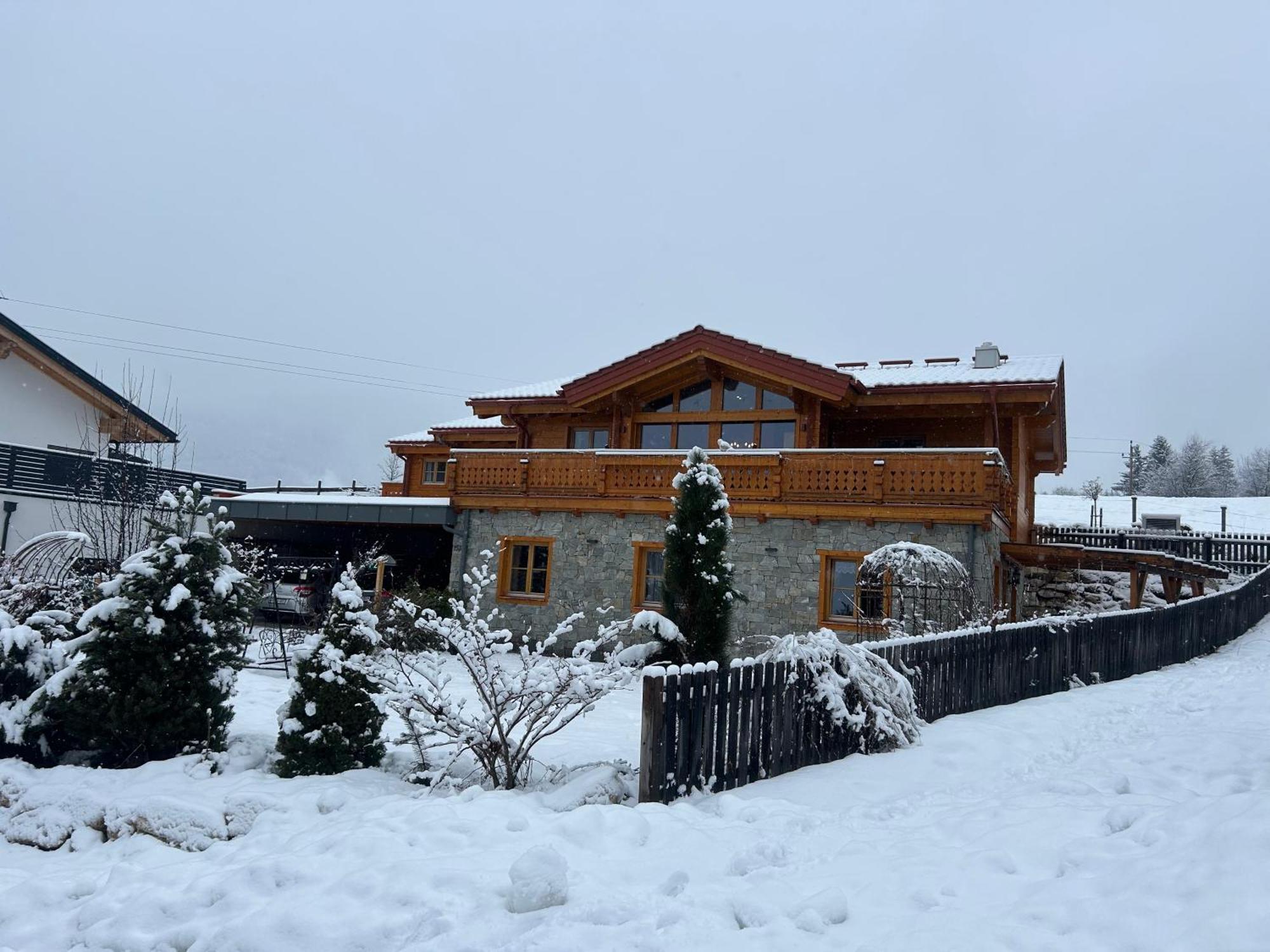 Appartementhaus Alma Luaran gambar